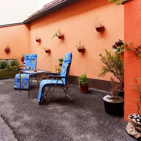 Apartment Elyca *